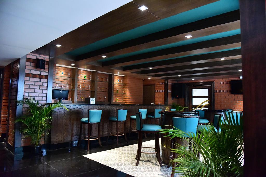 The Royal Comfort Bangalore Exteriör bild