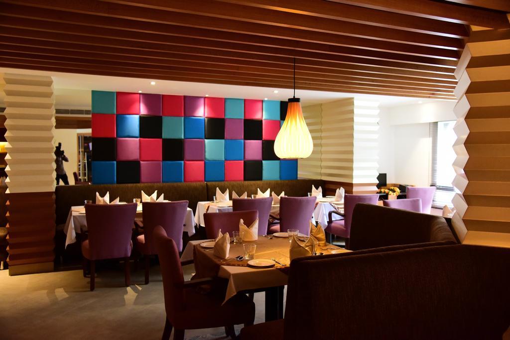 The Royal Comfort Bangalore Exteriör bild