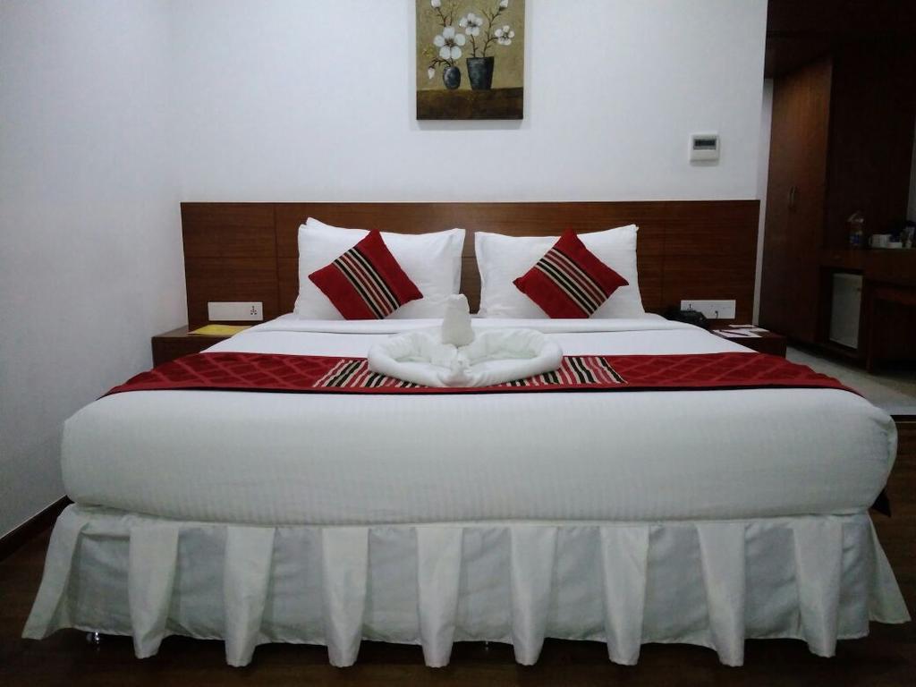 The Royal Comfort Bangalore Exteriör bild