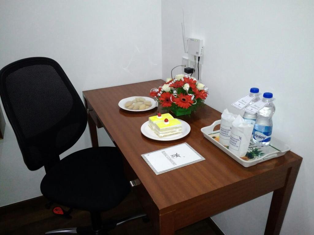 The Royal Comfort Bangalore Exteriör bild