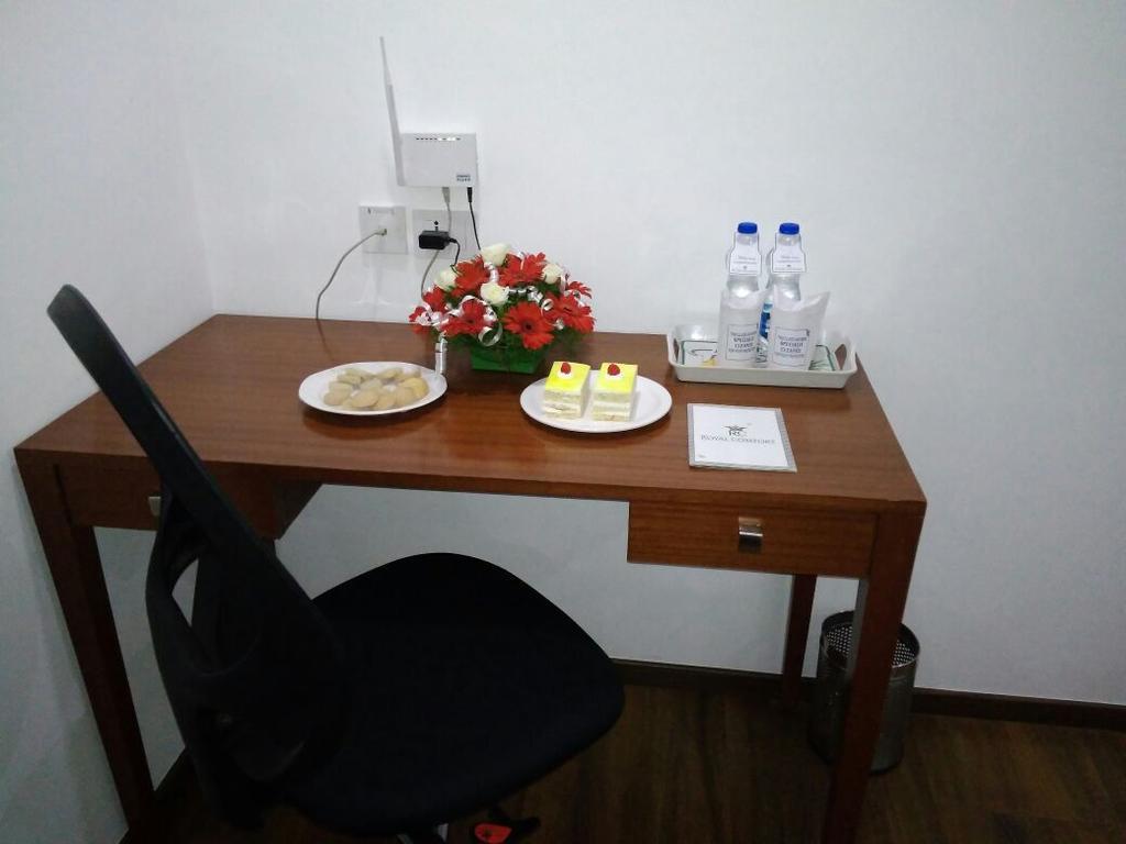 The Royal Comfort Bangalore Exteriör bild